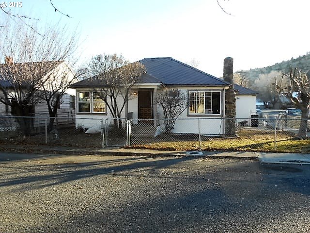 $114,000 - 3Br/2Ba - for Sale in John Day