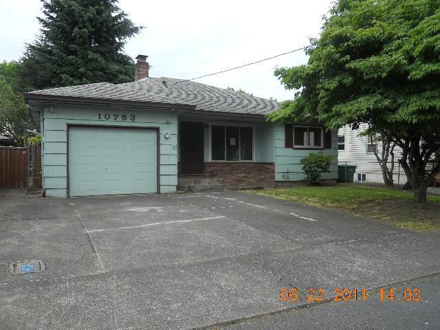 10753 SE 29TH AVE (1 of 13)