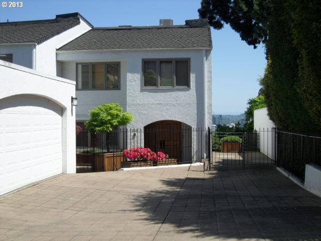 2385 SW CEDAR, Portland OR 97205