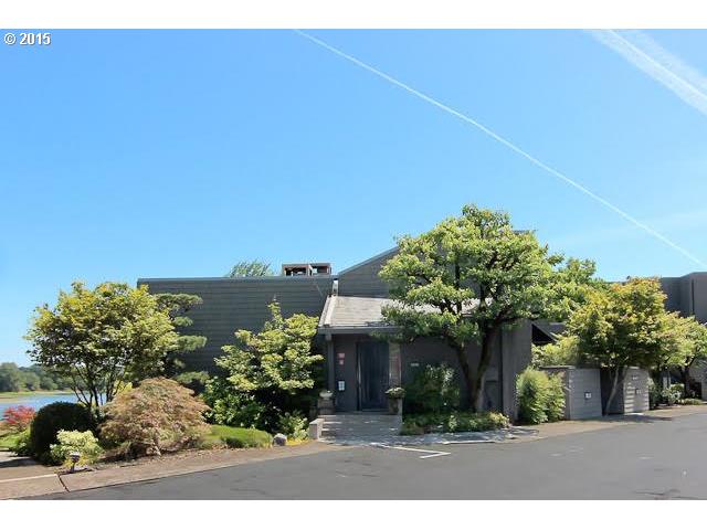 $599,000 - 2Br/3Ba - for Sale in John's Landing, Portland