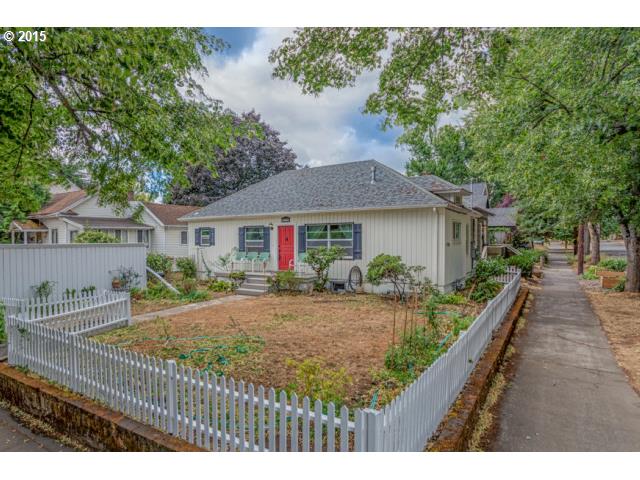 $444,900 - 4Br/2Ba - for Sale in Sellwood, Portland