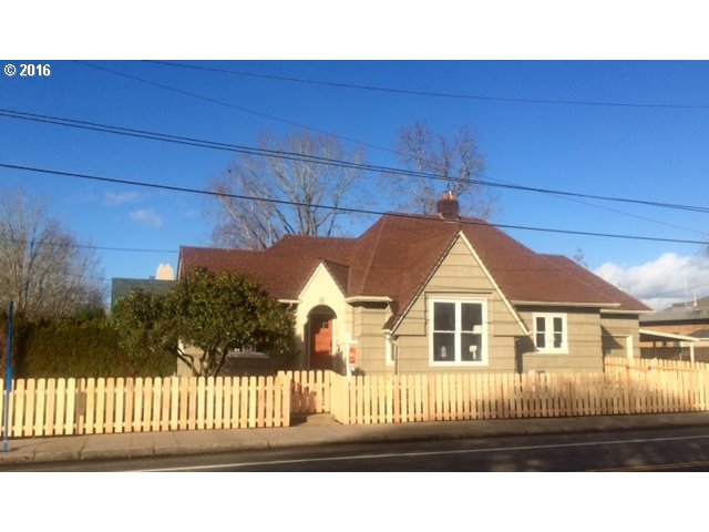 $575,000 - 4Br/2Ba - for Sale in Sellwood/moreland, Portland