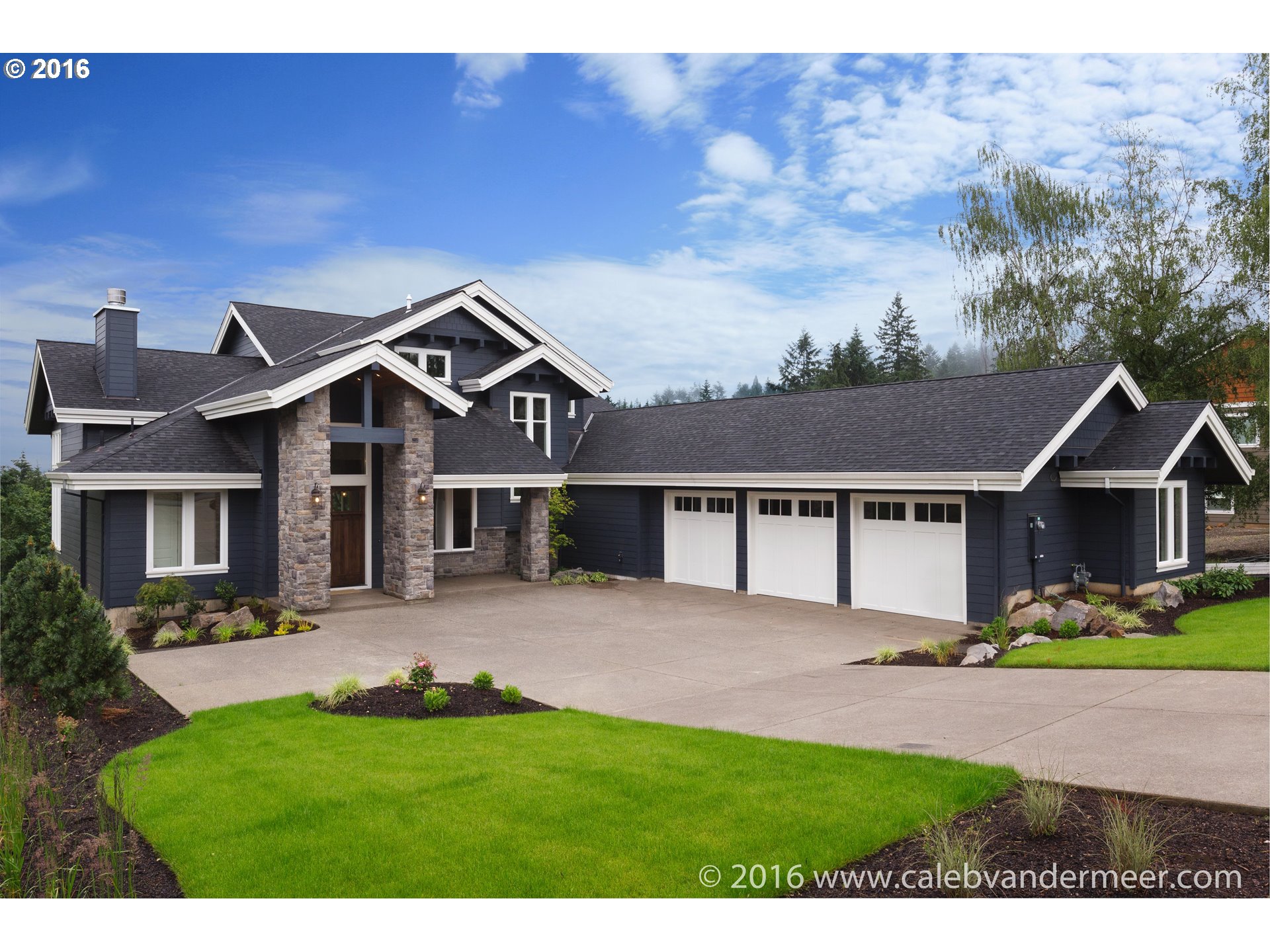 $1,250,000 - 4Br/7Ba - for Sale in Happy Valley