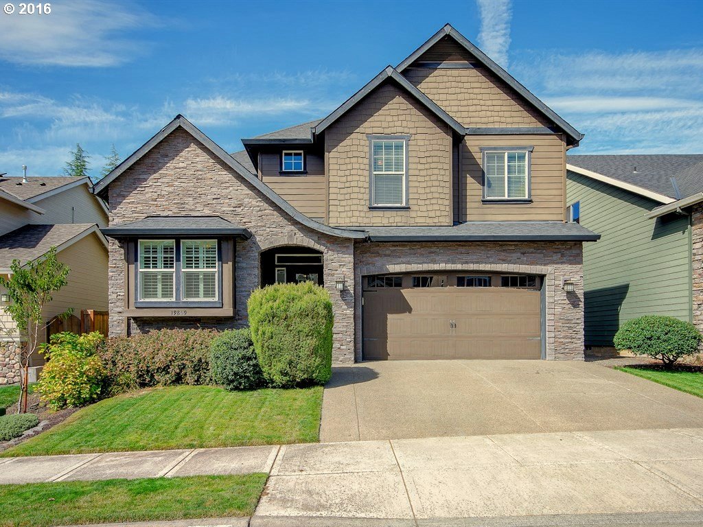 $580,000 - 5Br/3Ba - for Sale in Miller Ridge - Cooper Mountain, Beaverton