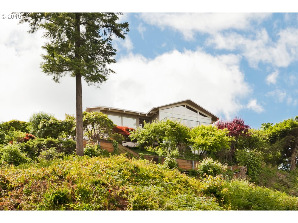 $1,800,000 - 3Br/4Ba - for Sale in Hillside, West Hills, Portland