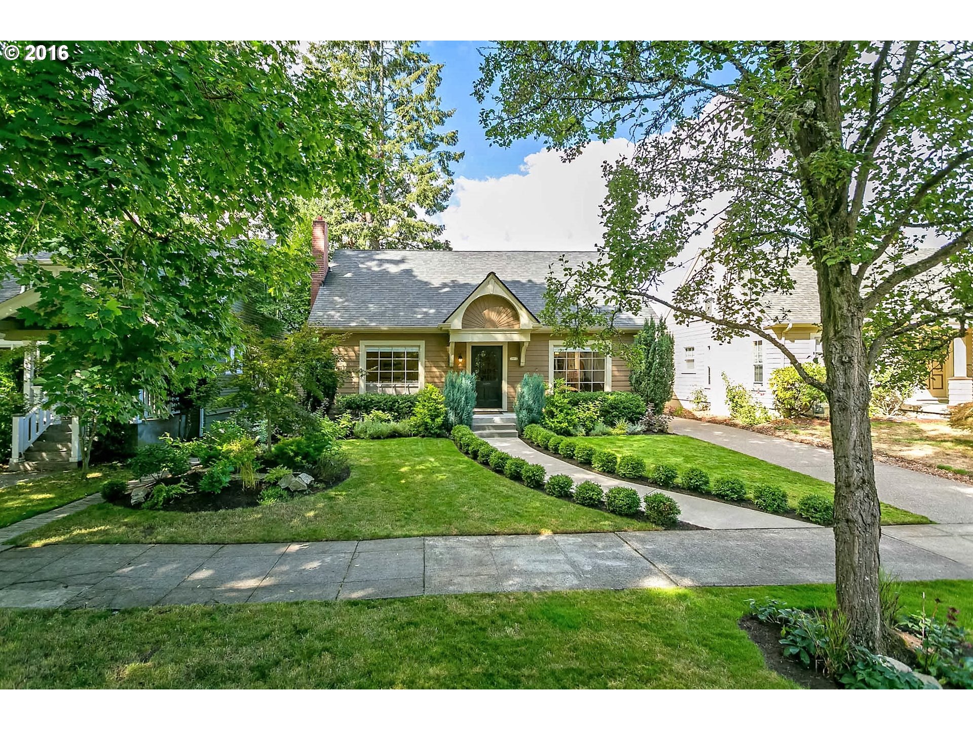 $850,000 - 4Br/3Ba - for Sale in Rose City, Beaumont, Portland