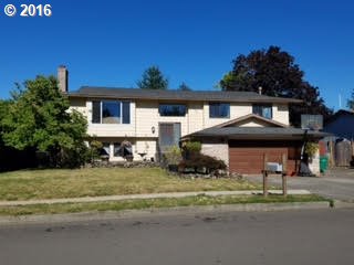 $240,000 - 5Br/3Ba - for Sale in Sandee Palisades, Troutdale