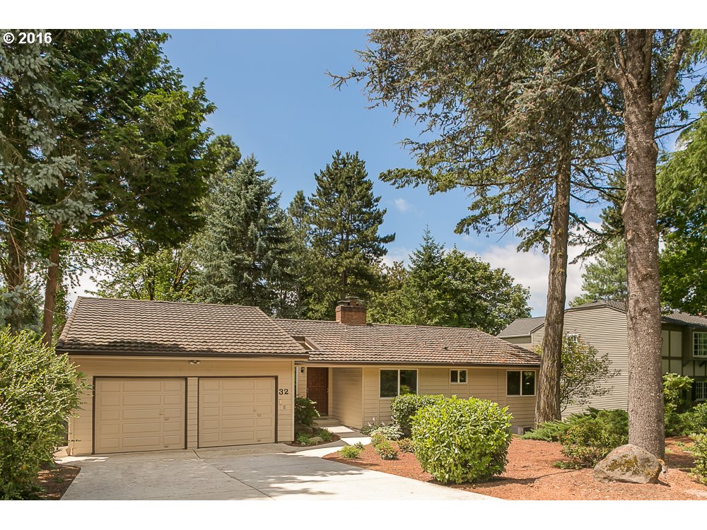 $619,000 - 5Br/3Ba - for Sale in Mountain Park, Lake Oswego