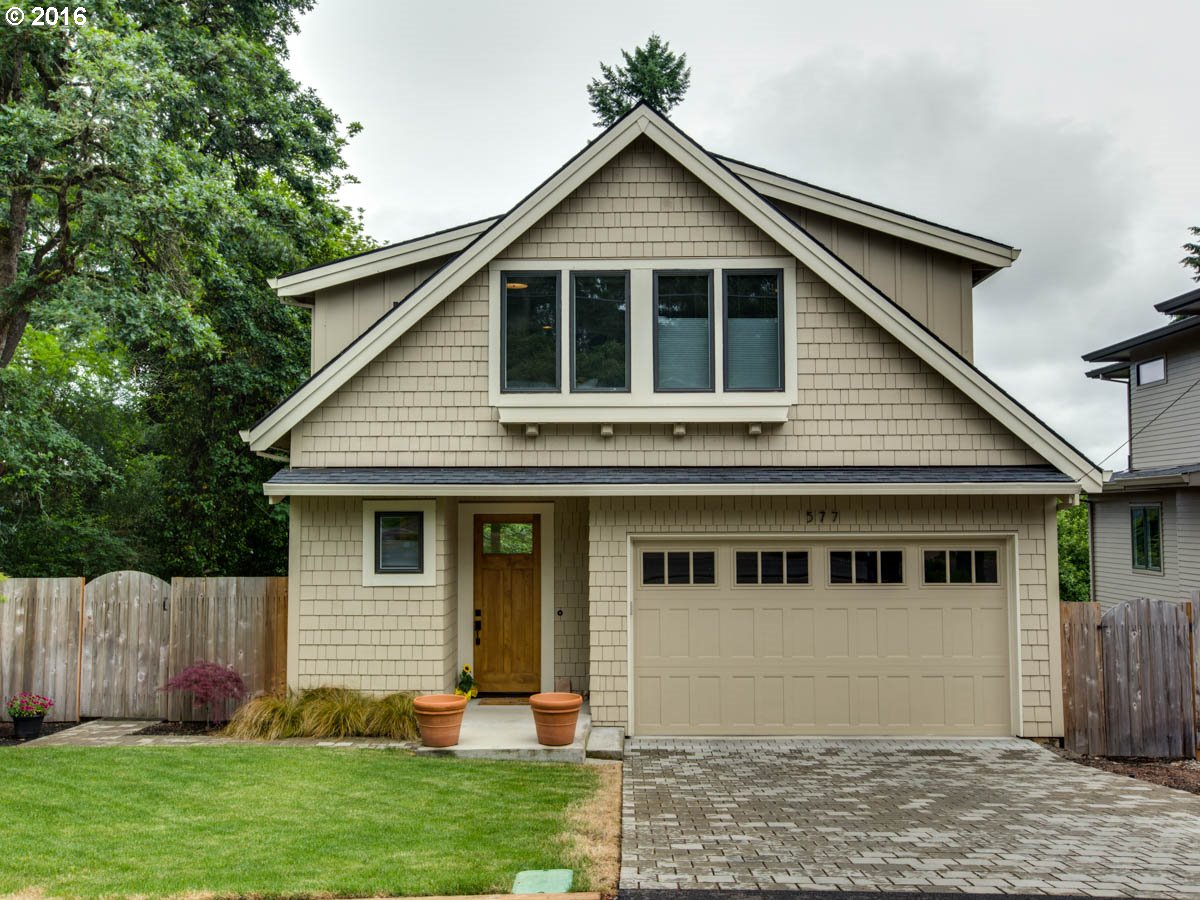 $799,900 - 4Br/4Ba - for Sale in Lake Oswego