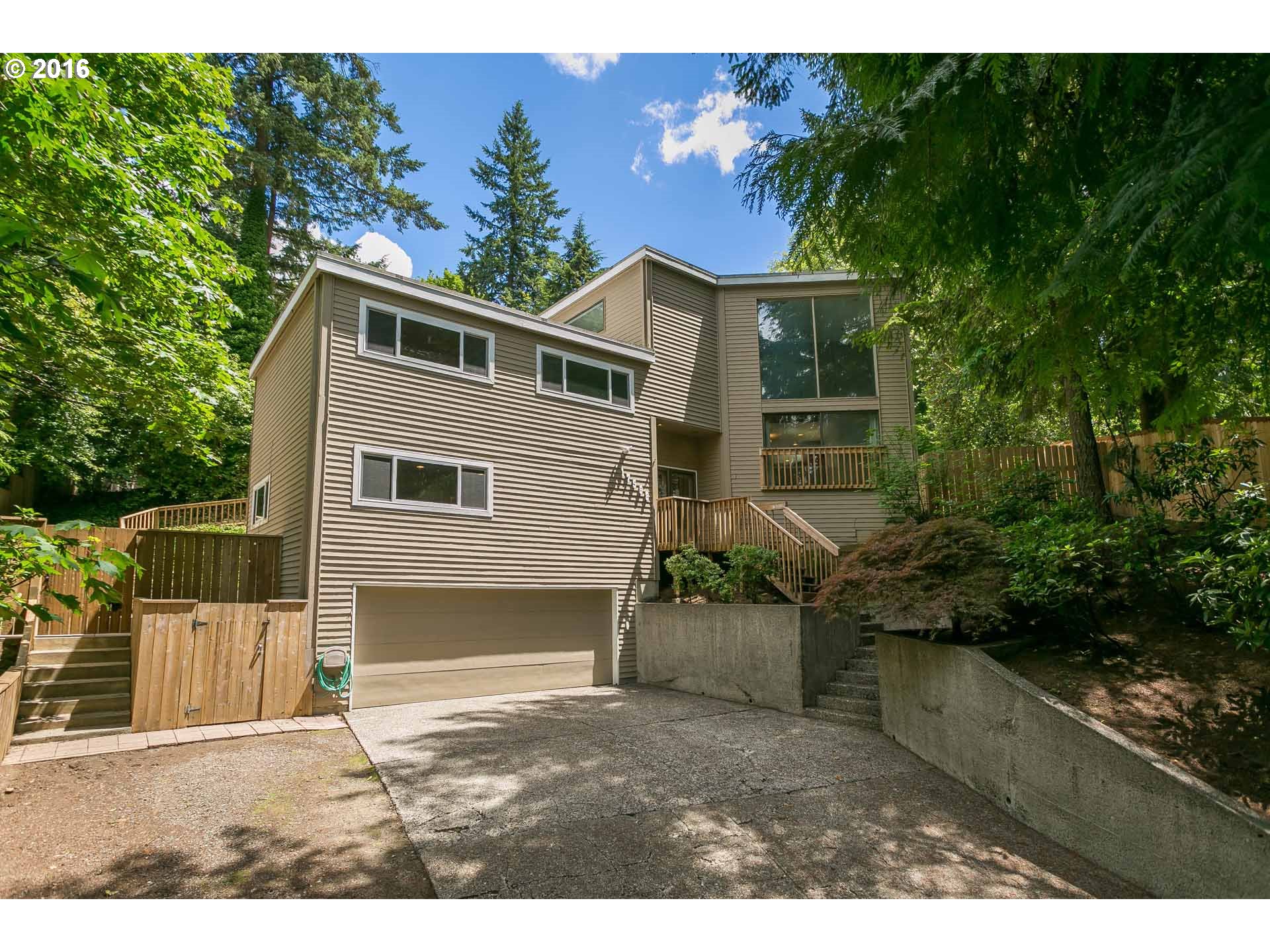 $725,000 - 4Br/4Ba - for Sale in Blue Heron, Lake Oswego