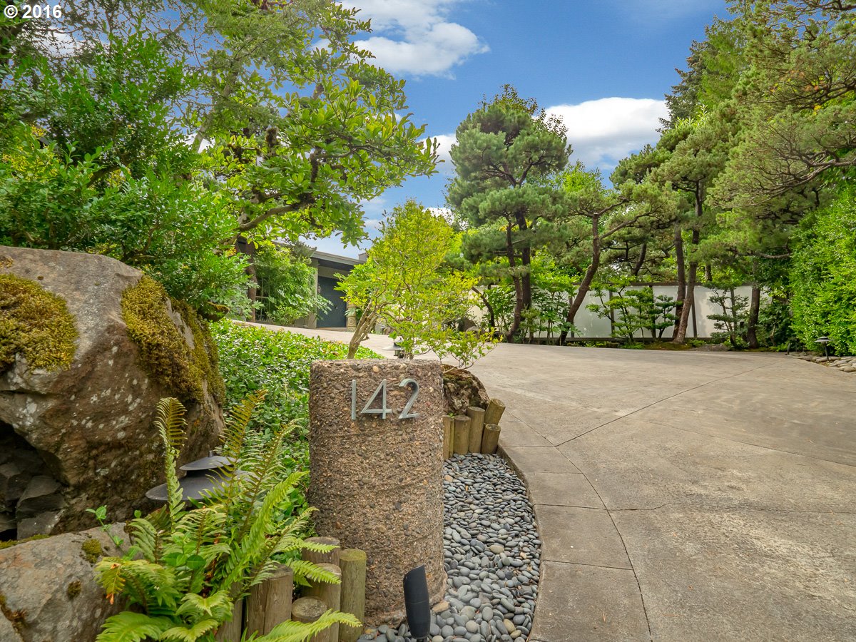 $1,195,000 - 3Br/3Ba - for Sale in Hallinan, Lake Oswego