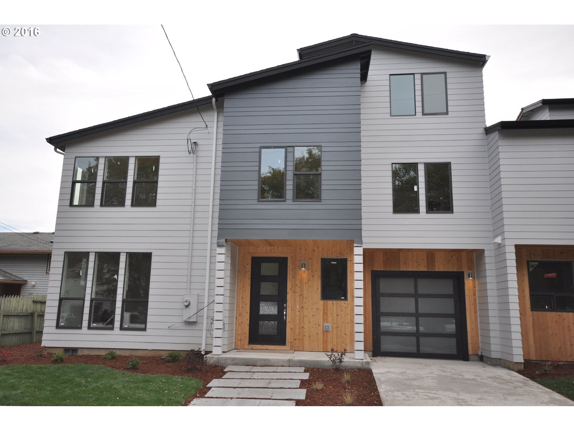 $670,000 - 3Br/3Ba - for Sale in Sellwood, Portland