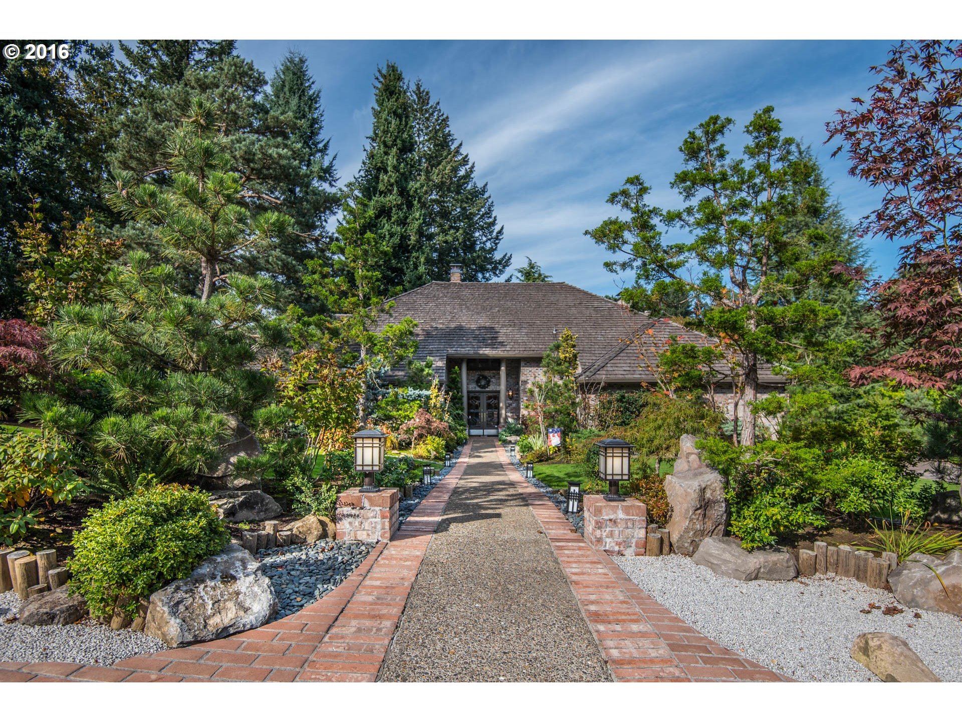 $1,100,000 - 4Br/3Ba - for Sale in Westridge Estates, Lake Oswego