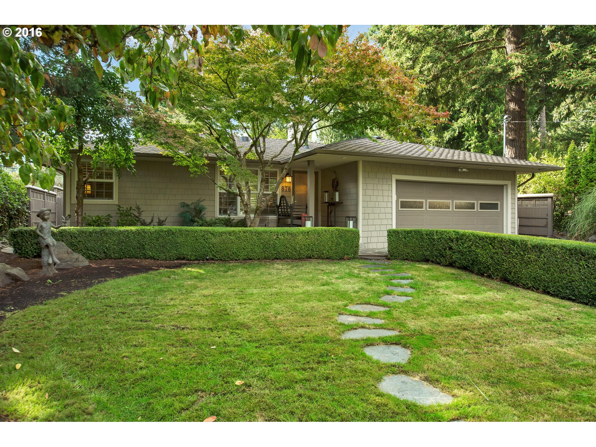 $879,000 - 2Br/2Ba - for Sale in First Addition / Forest Hills, Lake Oswego