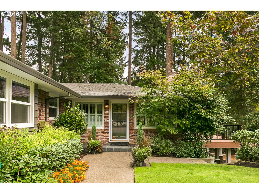 $868,000 - 4Br/3Ba - for Sale in Forest Hills, Lake Oswego