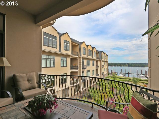 $399,000 - 2Br/2Ba - for Sale in Hayden Island/jantzen Beach, Portland