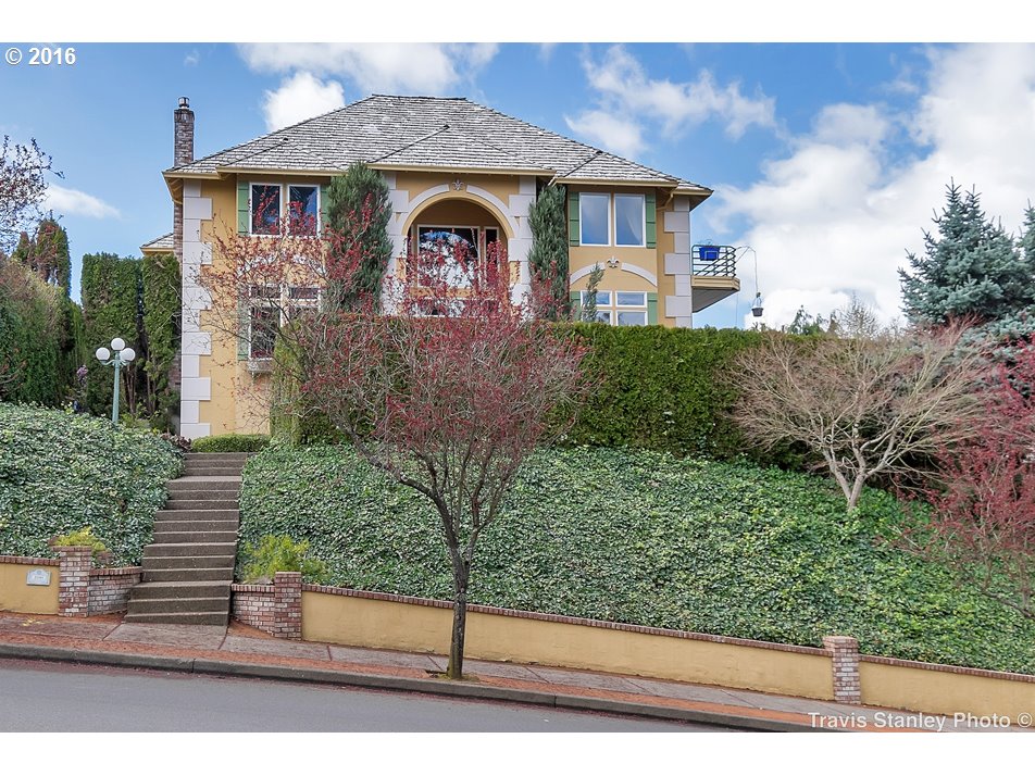 $649,950 - 4Br/4Ba - for Sale in West Linn