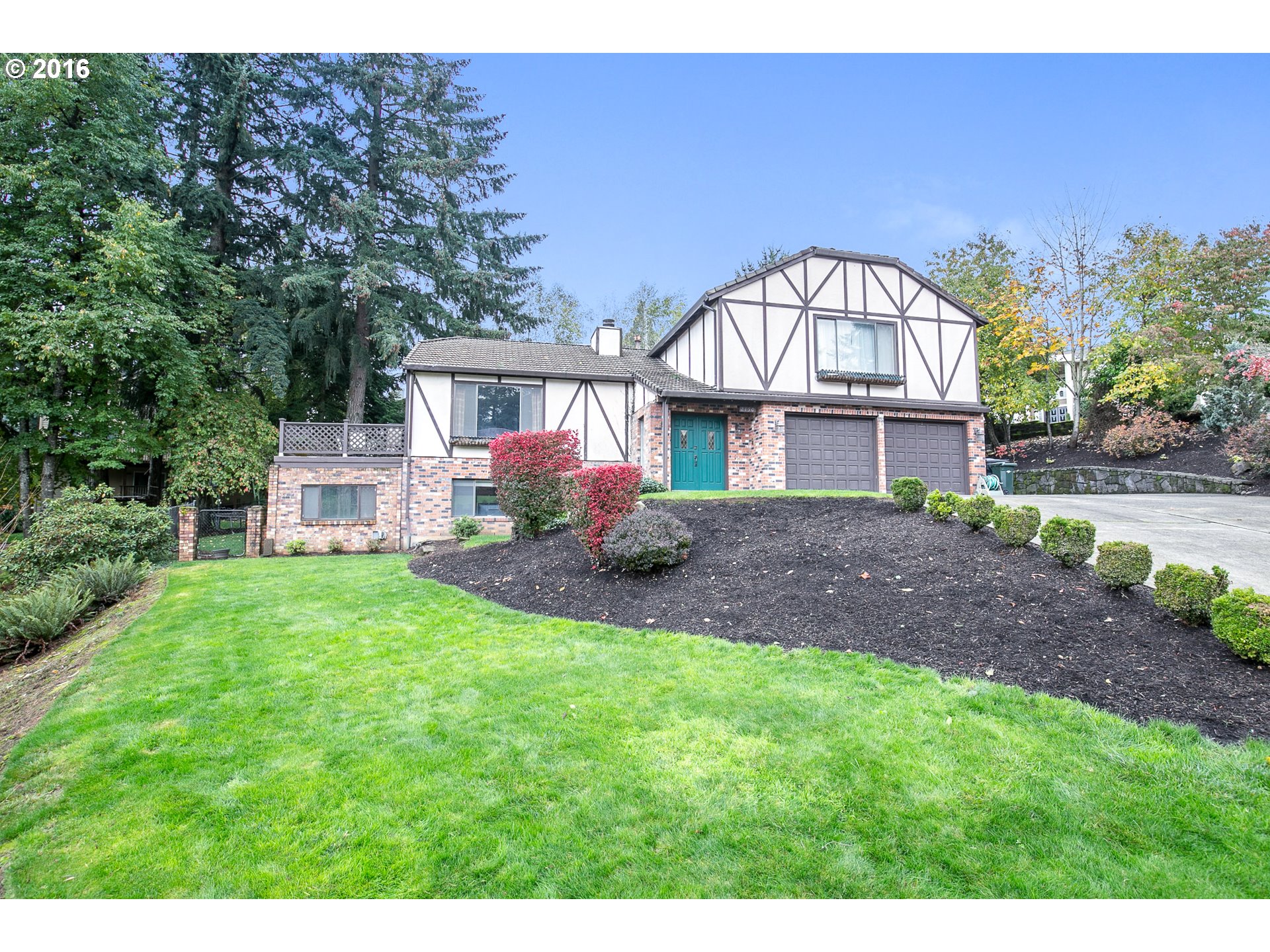 $547,500 - 4Br/4Ba - for Sale in West Linn