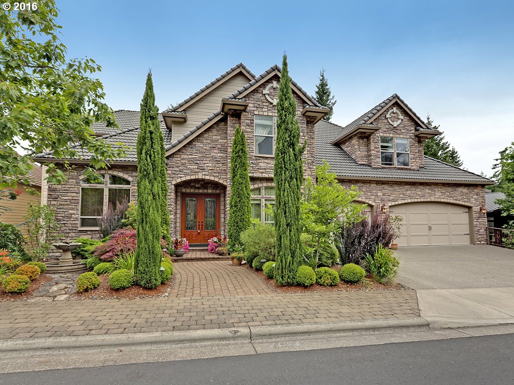 $995,000 - 5Br/5Ba - for Sale in Renaissance Pointe, Beaverton