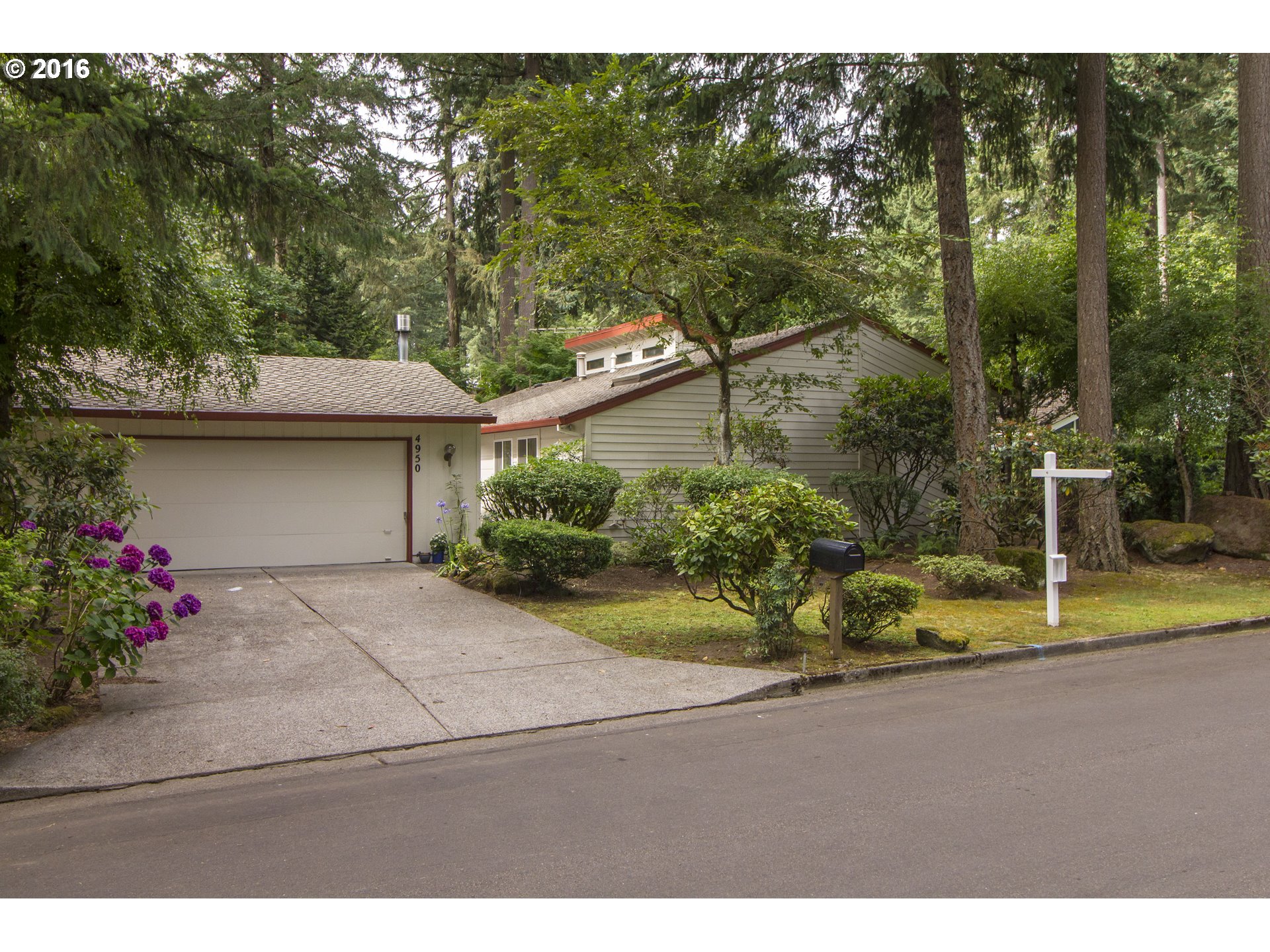 $499,900 - 3Br/2Ba - for Sale in Bryant Woods, Lake Oswego