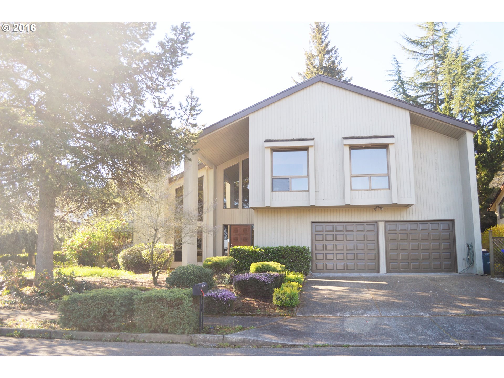 $399,900 - 4Br/3Ba - for Sale in Portland