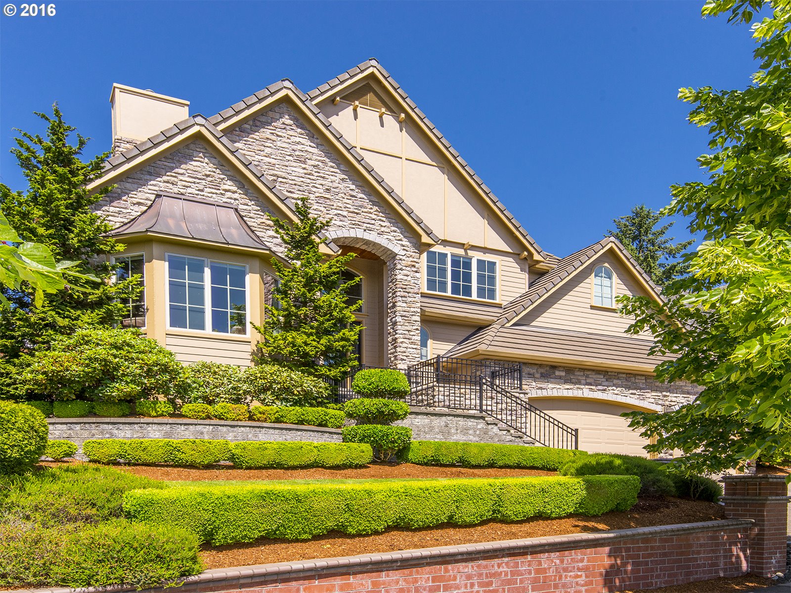 $1,099,000 - 5Br/4Ba - for Sale in Barrington Heights, West Linn