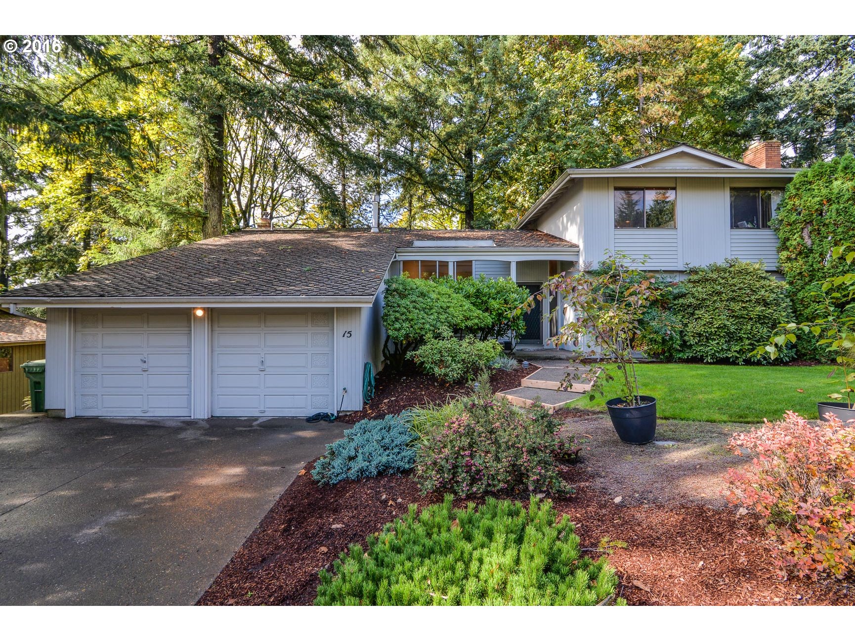 $495,000 - 4Br/3Ba - for Sale in Lake Oswego