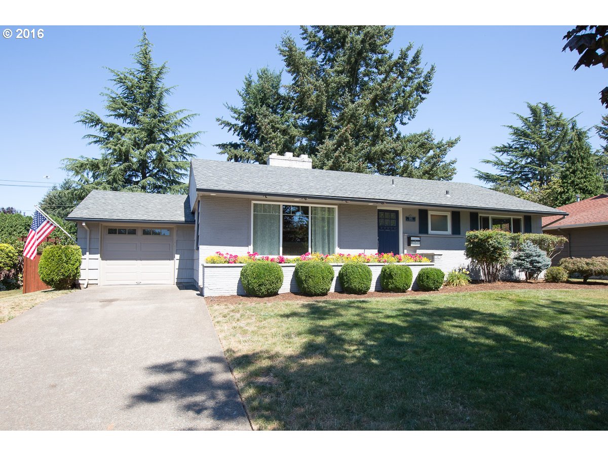 $495,000 - 3Br/2Ba - for Sale in Cedar Hills/vista Hills, Portland