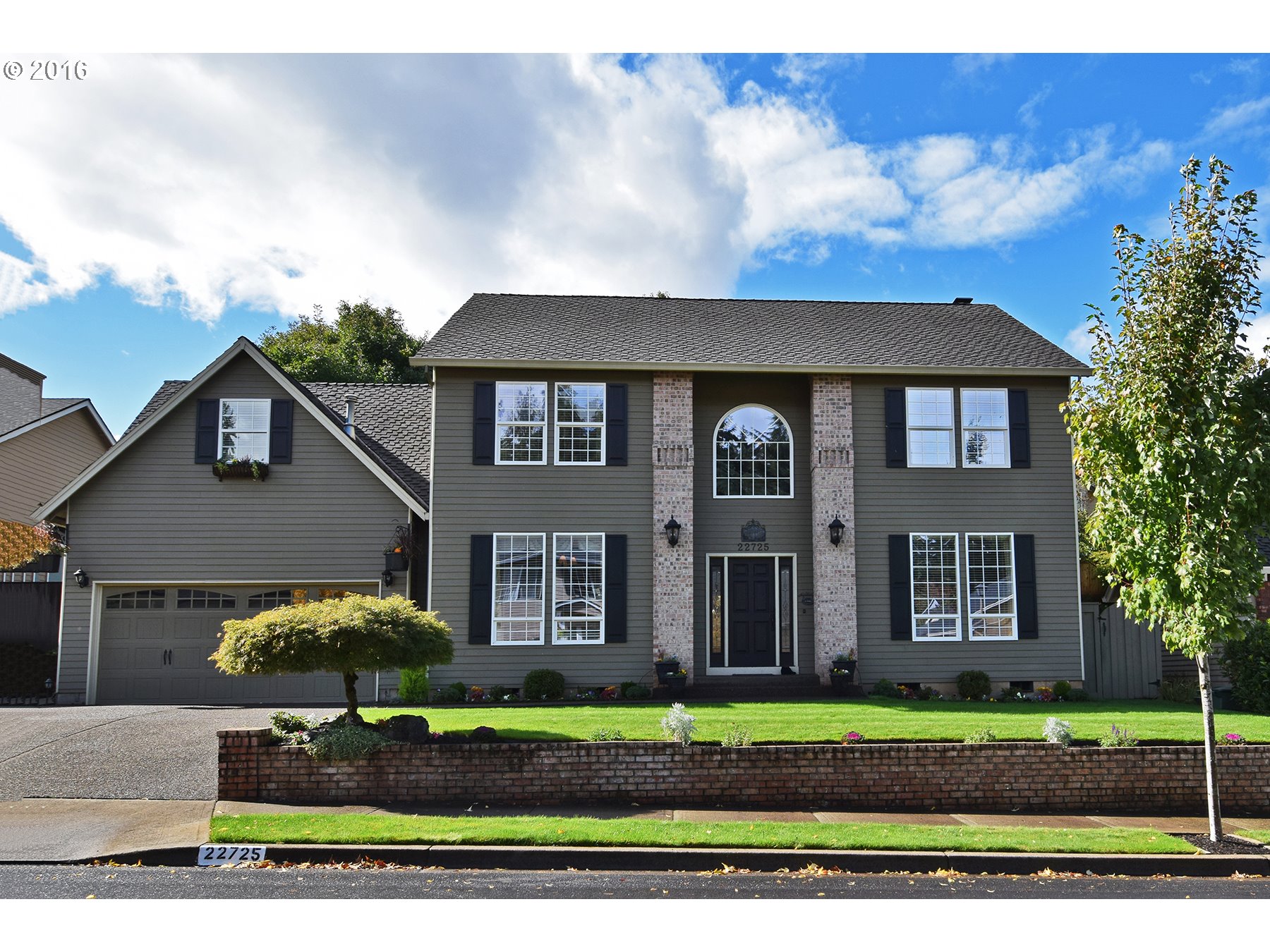 $519,000 - 4Br/3Ba - for Sale in Tualatin Woods, Tualatin