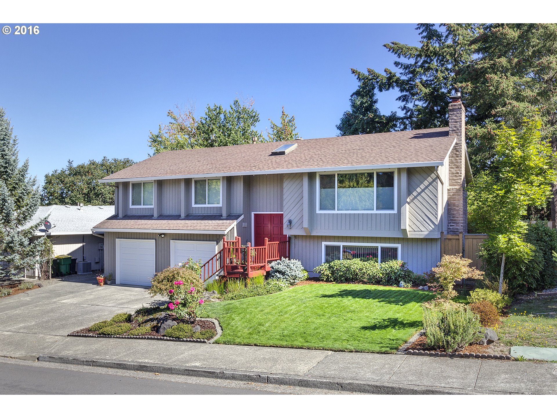 $419,500 - 3Br/3Ba - for Sale in Summercrest, Beaverton