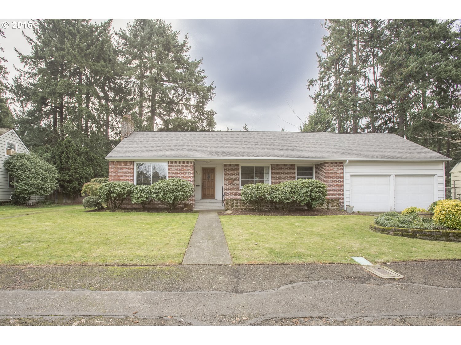 $399,900 - 4Br/3Ba - for Sale in Maywood Park, Portland