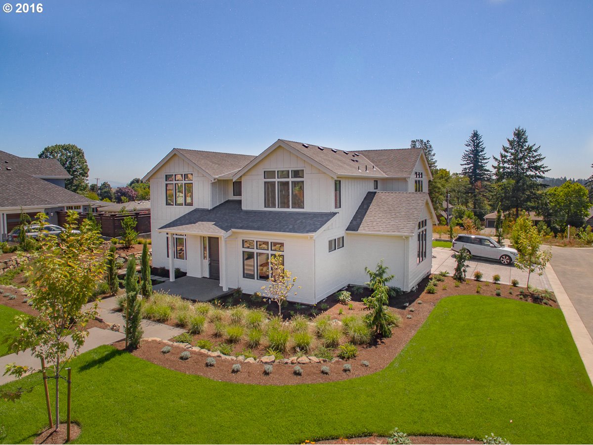 $1,898,000 - 5Br/6Ba - for Sale in The Highlands, Lake Oswego