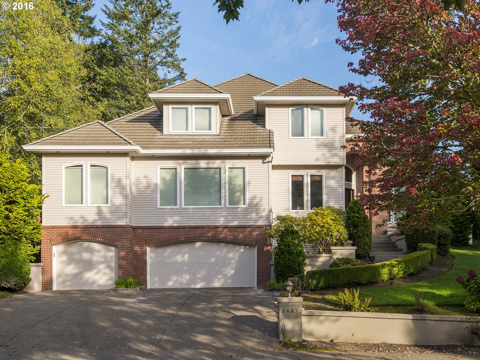 $1,049,000 - 4Br/4Ba - for Sale in Barrington Heights, West Linn