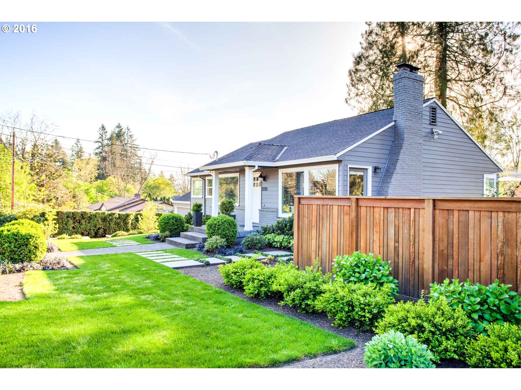 $679,000 - 4Br/2Ba - for Sale in Broadmoor; Raleigh Hills, Portland