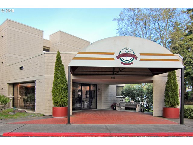 $425,000 - 2Br/2Ba - for Sale in Waverly Yacht Club/sellwood, Portland