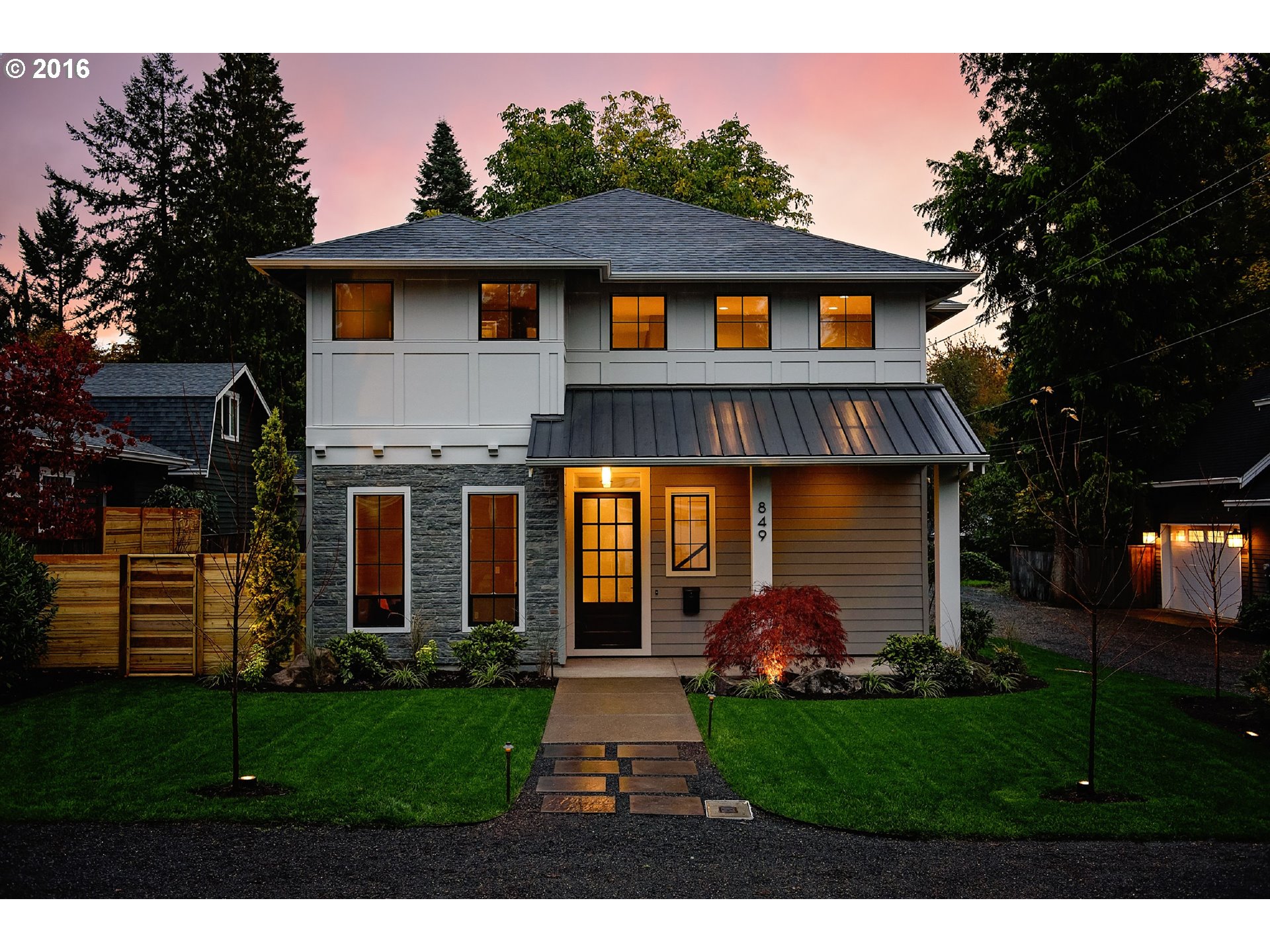 $1,199,900 - 3Br/3Ba - for Sale in First Addition, Lake Oswego