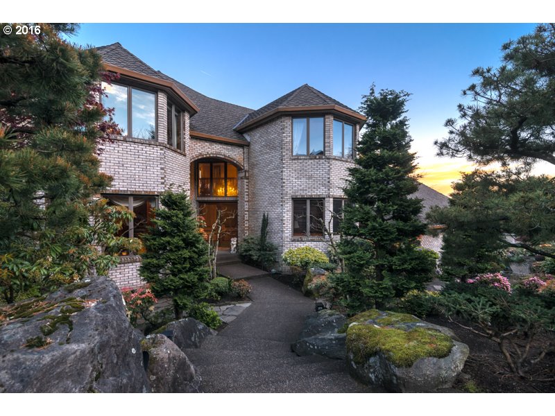 $799,900 - 4Br/5Ba - for Sale in Barrington Heights, West Linn