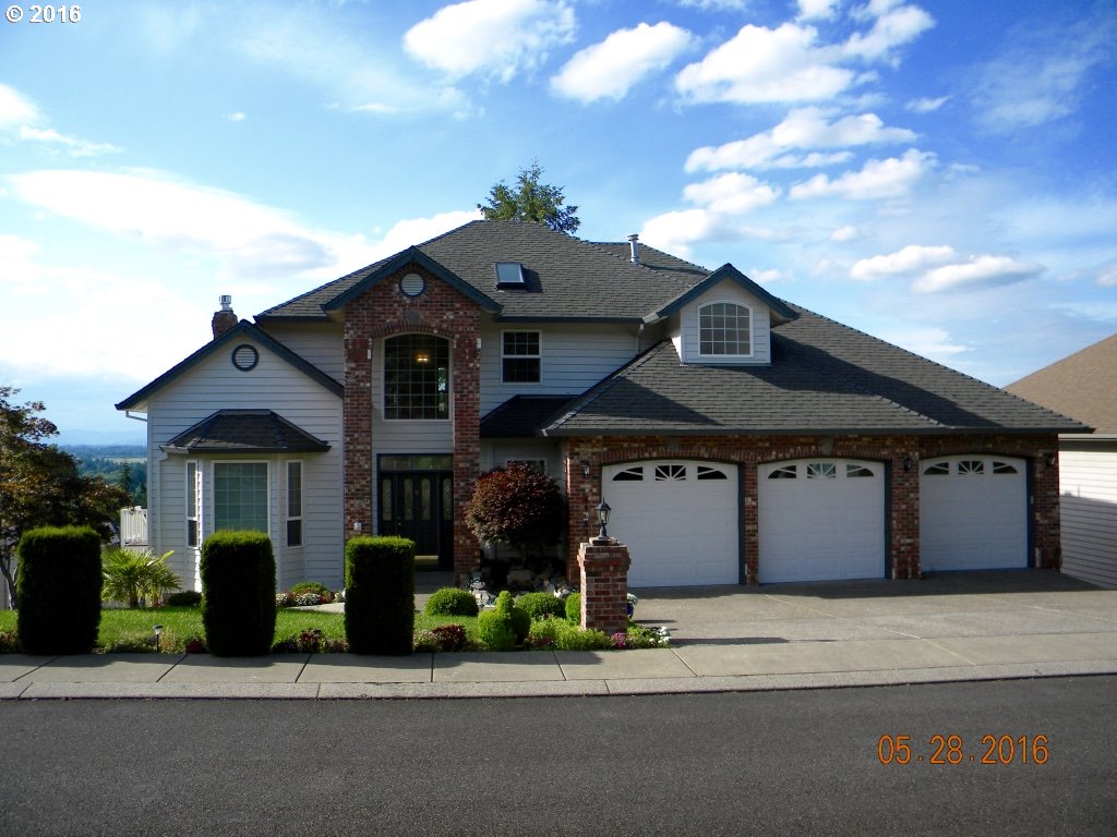 $729,000 - 5Br/4Ba - for Sale in Beaverton