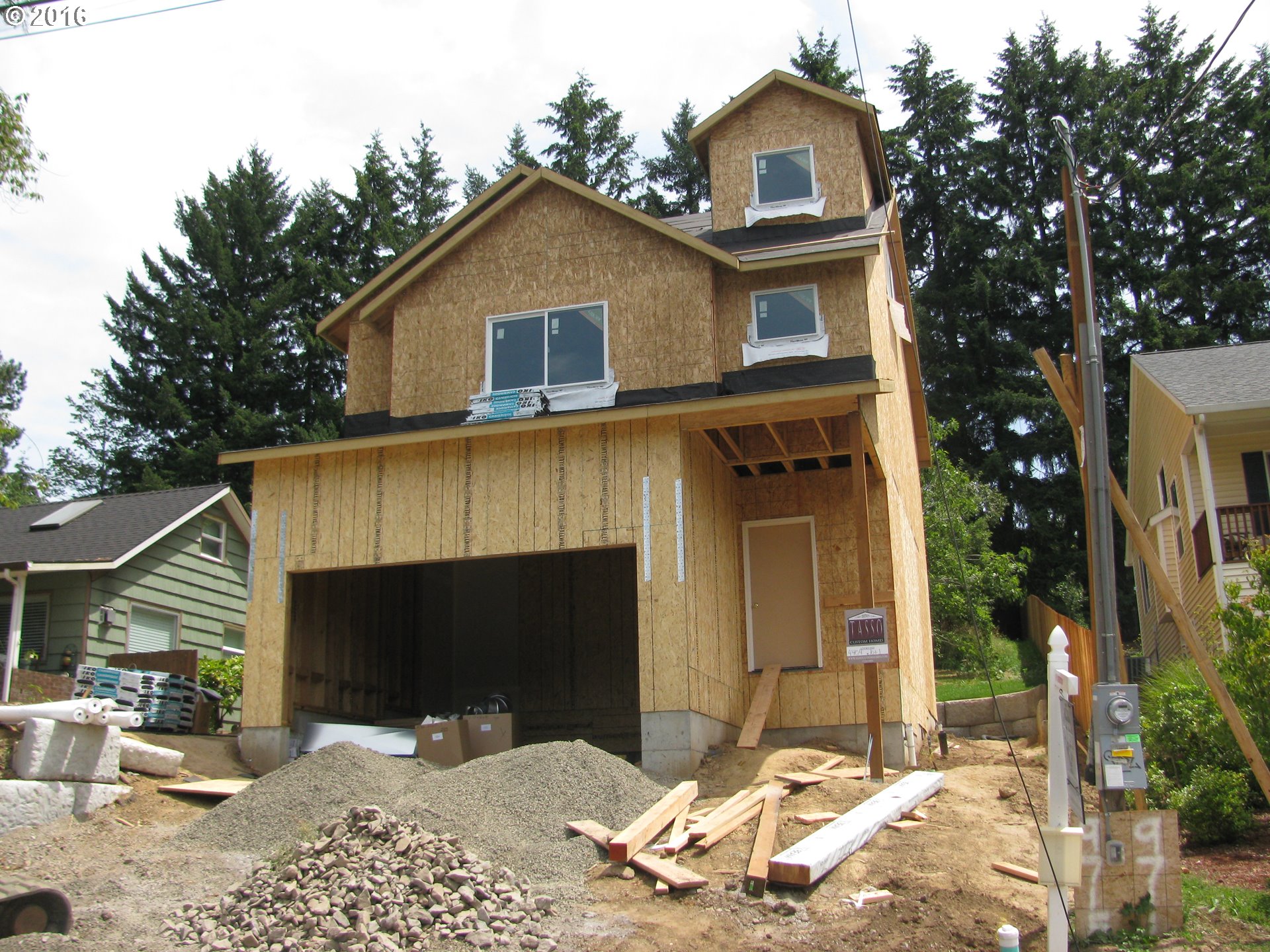 $395,000 - 3Br/4Ba - for Sale in 