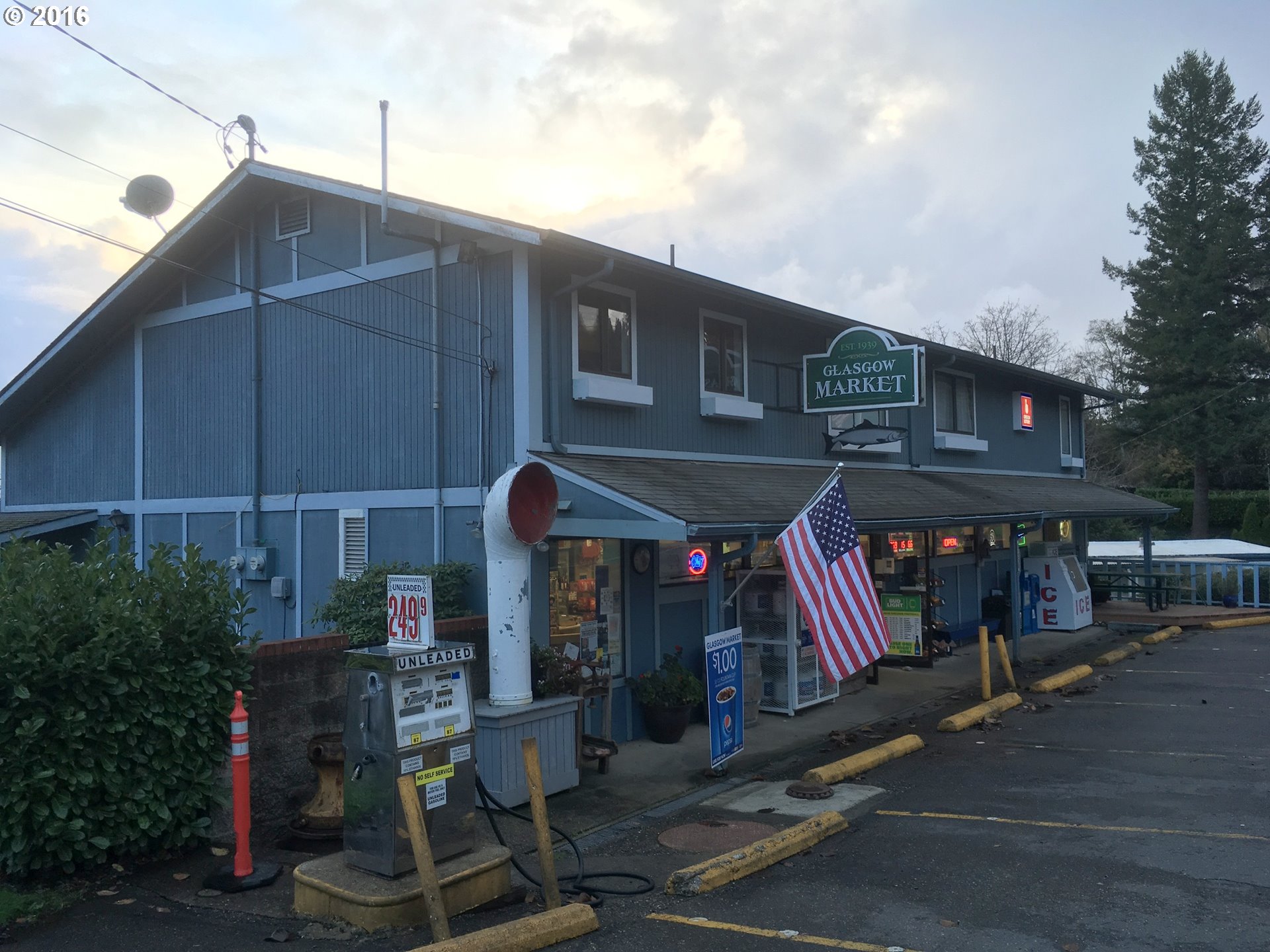 Coos Bay Real Estate Agent Dan Holmen, Broker CENTURY 21 Best Realty