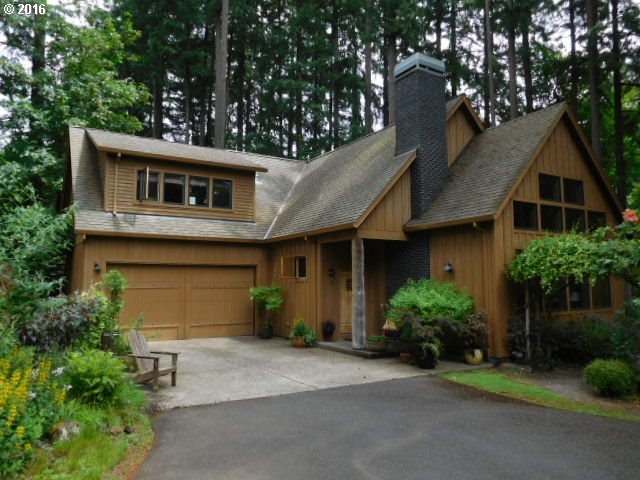 $744,900 - 4Br/3Ba - for Sale in Lake Oswego