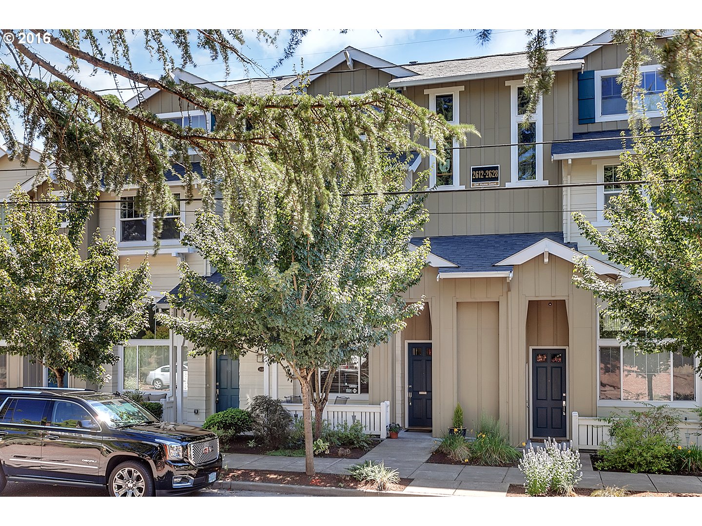 $399,900 - 3Br/4Ba - for Sale in Multnomah Cityside Condos, Portland