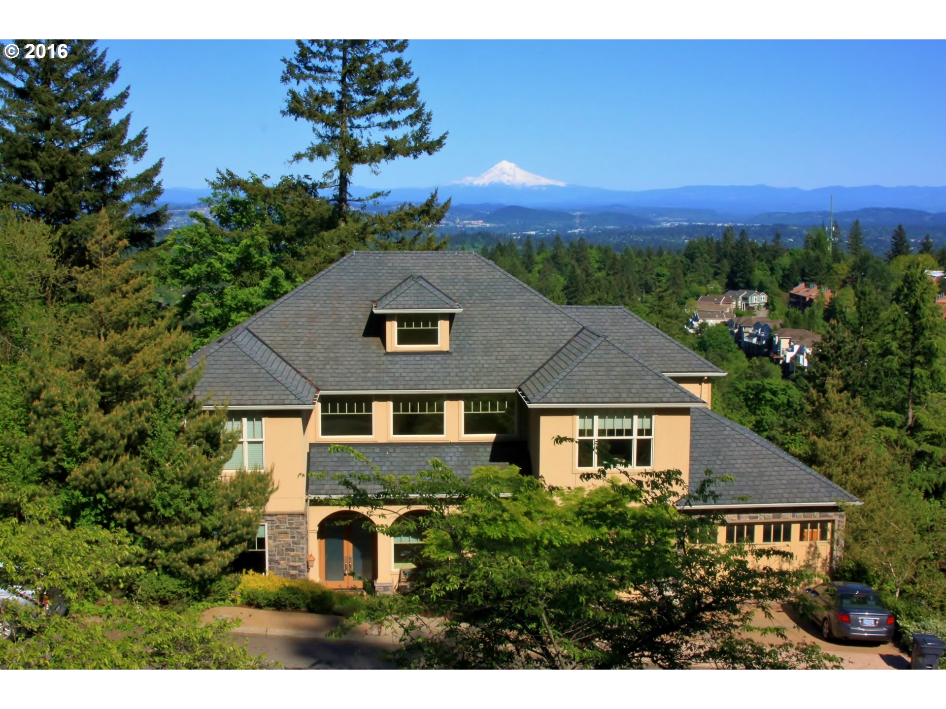$1,175,000 - 4Br/4Ba - for Sale in Lake Oswego