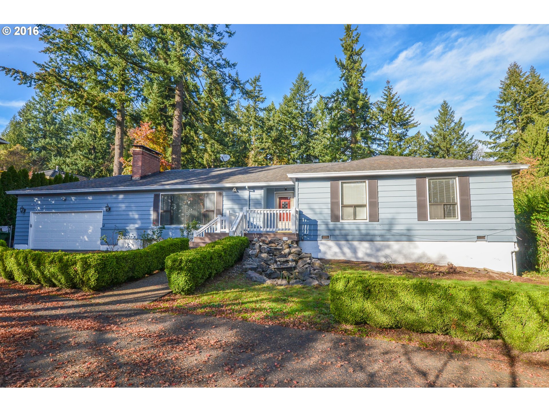 $1,100,000 - 4Br/4Ba - for Sale in Lake Oswego
