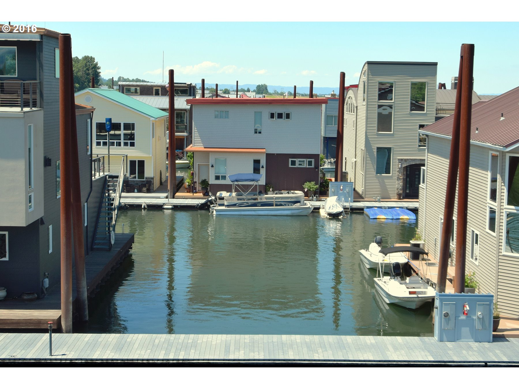 Floating Homes for Sale in Portland Oregon Floating Home of the Month