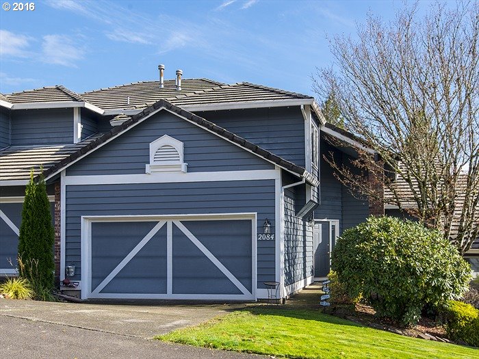 $345,900 - 3Br/3Ba - for Sale in Sunburst Townhomes, West Linn