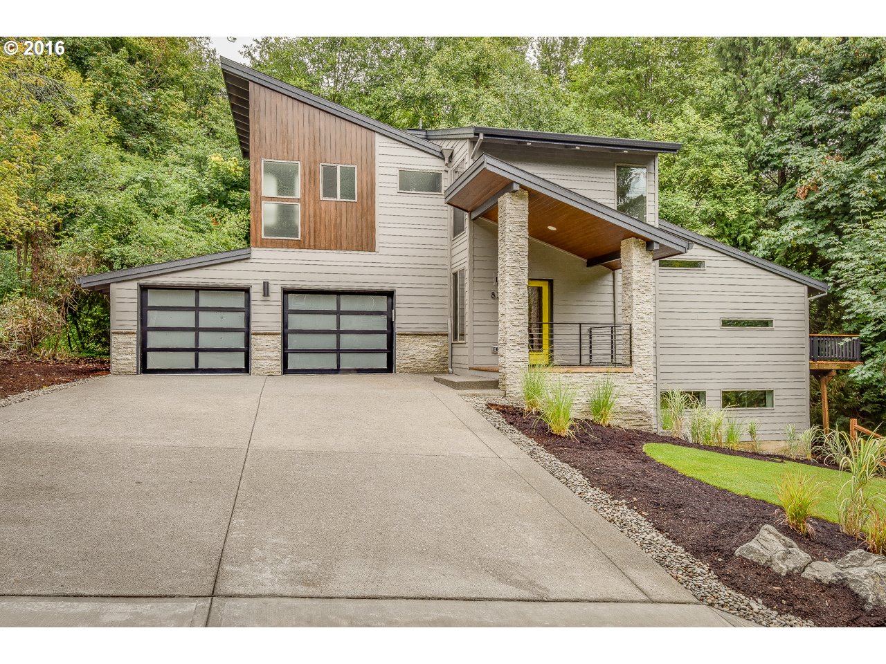 $839,900 - 4Br/4Ba - for Sale in Lake Oswego