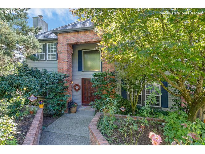 $749,900 - 4Br/3Ba - for Sale in Lake Oswego Estates, Lake Oswego