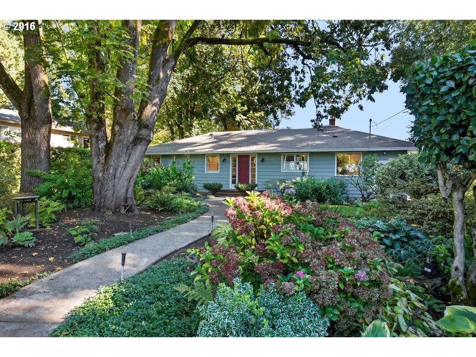 $599,000 - 3Br/2Ba - for Sale in Cedar Oak, West Linn