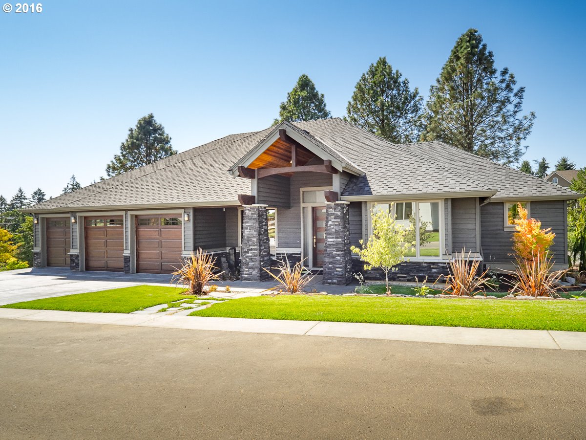 $1,795,000 - 4Br/5Ba - for Sale in The Highlands, Lake Oswego